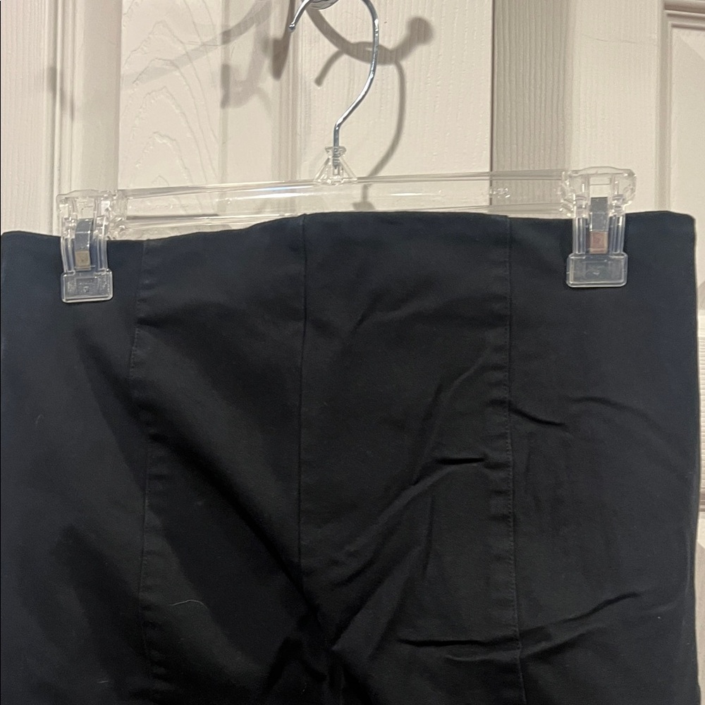 Old Navy Women's Black Trousers - Picture 8 of 8